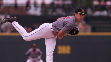 Kudrna Dazzles in Debut; Fireflies Lose 5-1