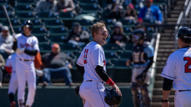 Standout infielder Harris promoted to Double-A