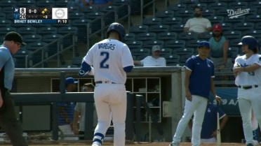 Miguel Vargas drives in a career-high 8 runs