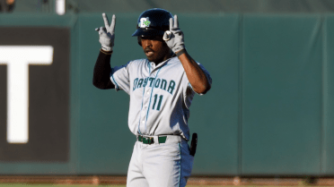 Tortugas offense explodes past Cardinals, 18-8