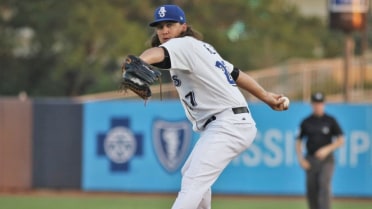 File cruises to put Shuckers win from Finals