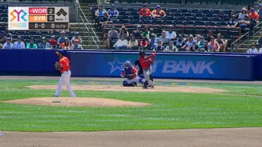 Jeter Downs socks fourth homer of the year