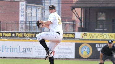 Holmes Makes MLB Debut with Pirates on Friday