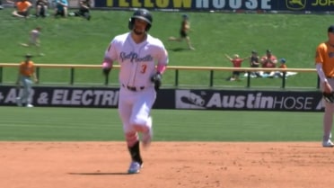 Dominic Fletcher belts two home runs
