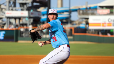 Brown, Lee Lead Hooks to Shutout Win