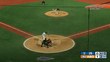 Mayo clubs third homer in two days