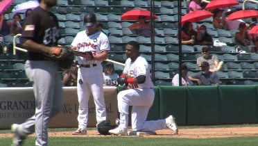 Elehuris Montero smashes a two-run triple