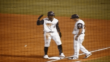 Rodríguez collects four hits for Arkansas