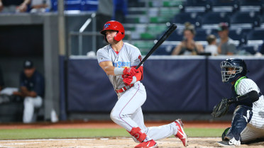 Phillies' O'Hoppe hits go-ahead RBI single for 'Claws