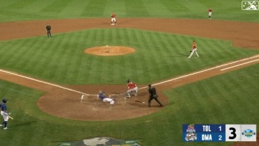 Witt scores from second on infield hit