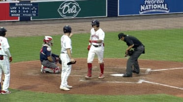 Jarren Duran drills HR No. 11 to the opposite field