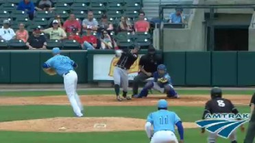 Charlotte's Casey Gillaspie lines RBI single to left