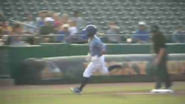 Tennessee's Short hits his 11th home run