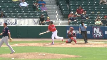 Gabriel Moreno launches an opposite field homer