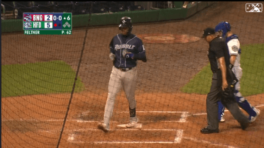 Vientos slugs two more homers