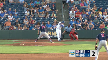 Heineman reaches over the fence for home run robbery