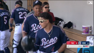 Thomas flexes game-tying blast for Aces