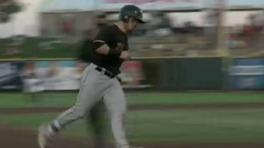 Grizzlies' Tucker hits a long ball