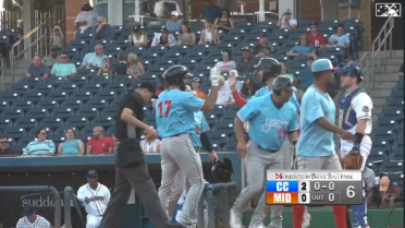 Schreiber smacks another slam