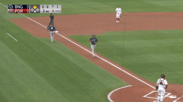 Vientos crushes home run No. 21