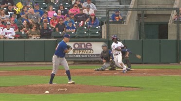 Jonathan Davis hits a double