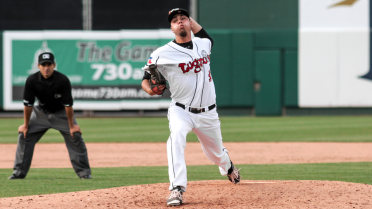 Lugnuts drub Aiken, Captains, 10-3
