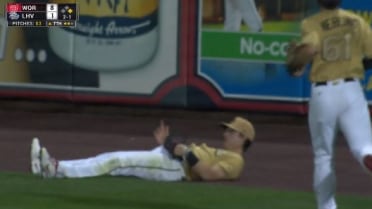 IronPigs' Moniak makes diving snag in center