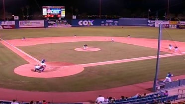 Las Vegas' Cecchini goes big fly for his fourth homer