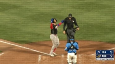 Jhailyn Ortiz swats two homers