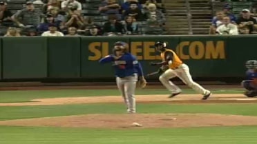 Rymer Liriano homers twice