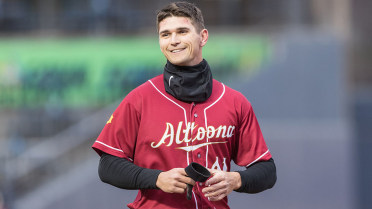 EL notes: Oliva overcomes early challenge