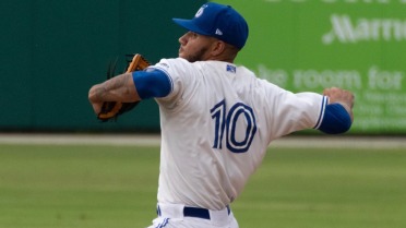 Jays' Woods Richardson makes new home