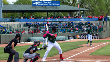 Four-Run Seventh Carries Loons to Victory