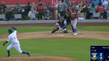 Huff homers off the batter's eye for Double-A Frisco