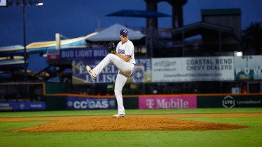 Hooks Bust Through in Nightcap
