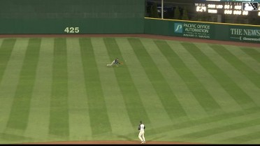 Kenedy Corona's incredible diving catch
