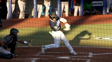 Demetrio Crisantes swats a pair of homers