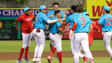 Beach Dogs Bounce Back in Walkoff Comeback Win