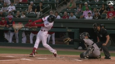 Eddinson Paulino belts a bases-clearing double