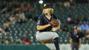 Clingstones Ride Great Relief Pitching, Home Run Pop to Wire-to-Wire Win over Chattanooga