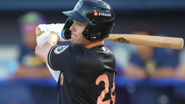 Clingstones Drop Series Finale 9-8 as Comeback Runs Out of Steam