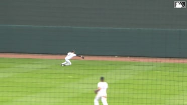 Samuel Zavala makes a diving catch