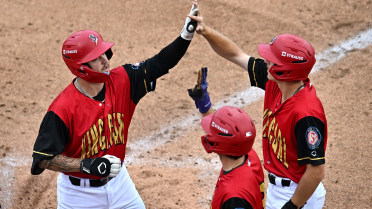 AquaSox Outslug Indians in 8-3 Win