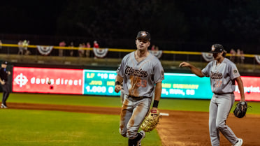Clingstones Denied Fourth-Straight Victory in Walk-Off Loss to Knoxville