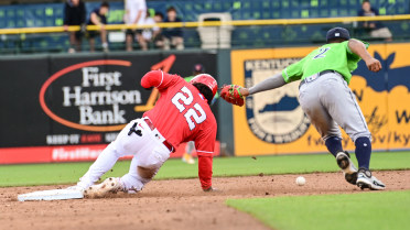 Bats' Four-Run Comeback Spoiled By Stripers' Three-Run Ninth