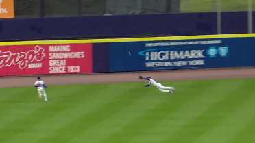 Cameron Eden's diving catch