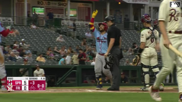 Leonardo Bernal's two-run home run