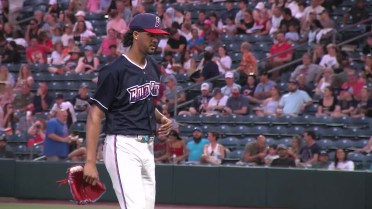 Eury Pérez rings up seven in start