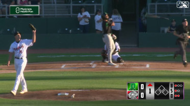 Hinds crushes homer at estimated 474 feet