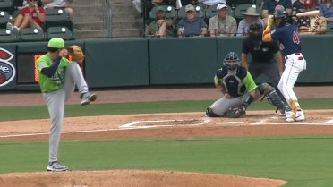 David Davalillo's seven scoreless frames